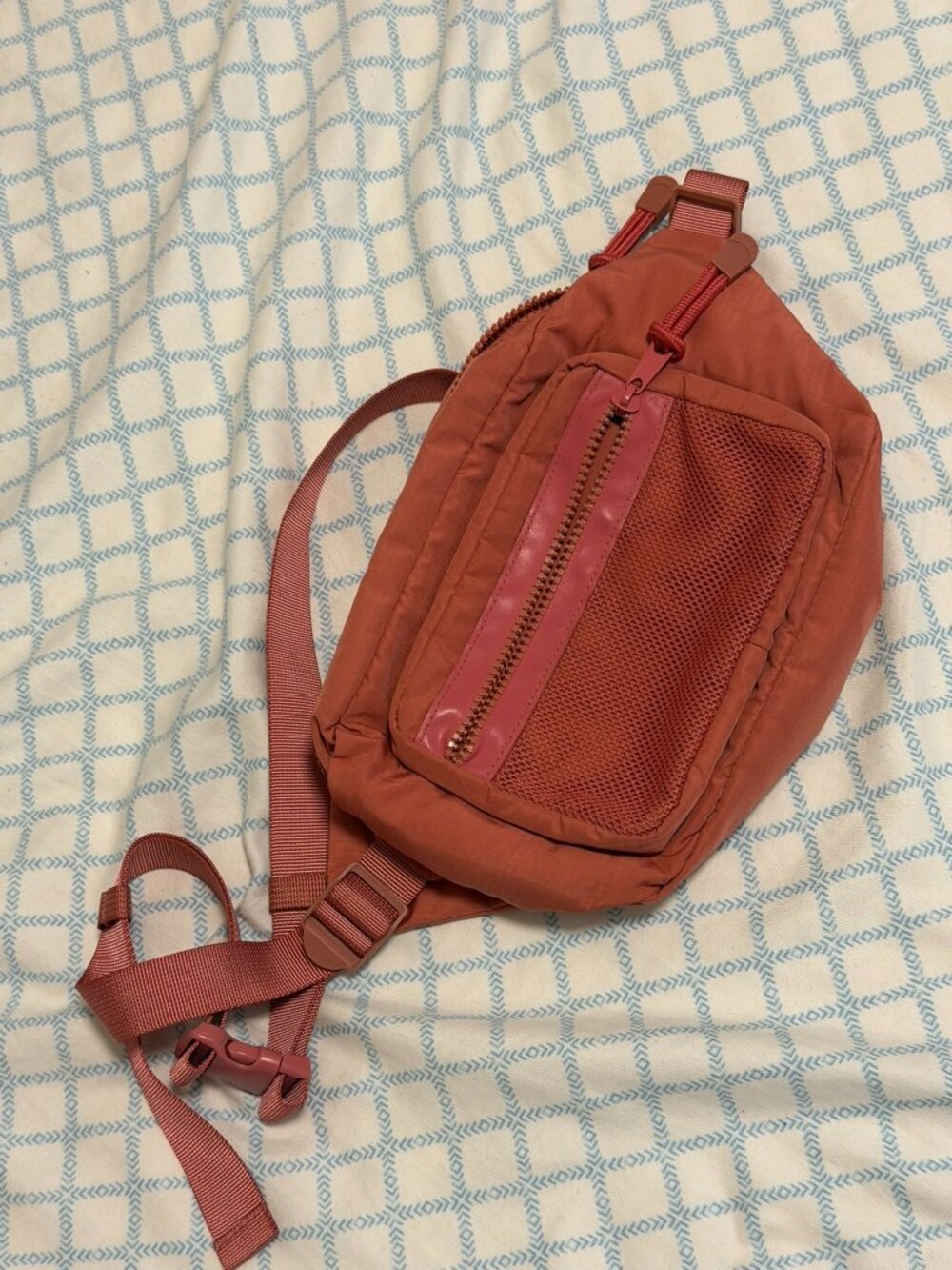 Lightly Used. Wild Fable Pink Fanny Pack.